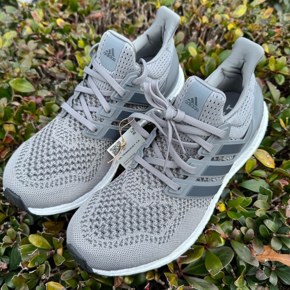 Adidas Ultraboost DNA Grey 1.0 Mens Shoes Sneakers Running Walking HQ4200 Size 8 - Picture 2 of 3